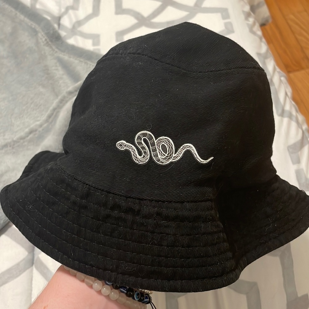 Bucket Hat